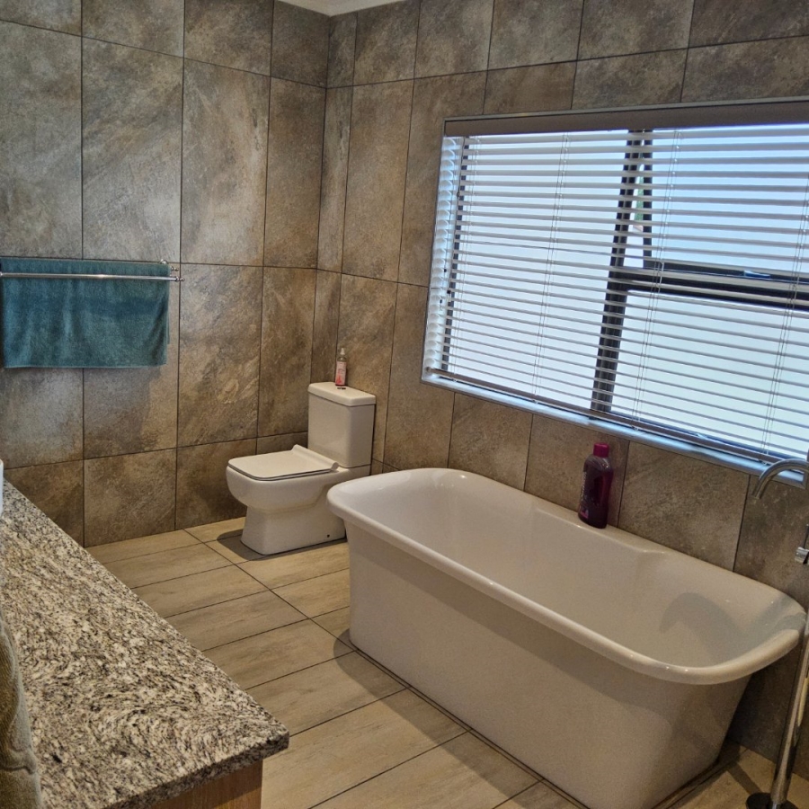 3 Bedroom Property for Sale in Lilyvale Free State